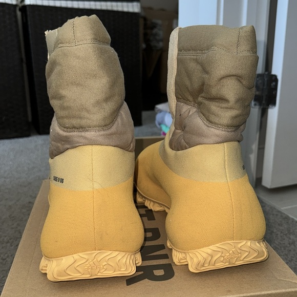 Yeezy Knit Runner Boot 'Sulfur' - Picture 9 of 16